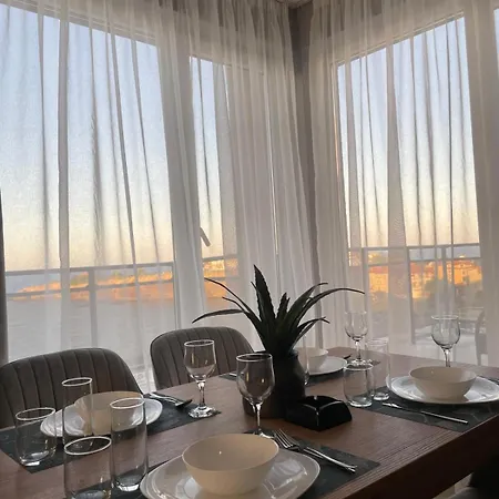Infinity - Panoramic Sea View شقة فندقية 3*